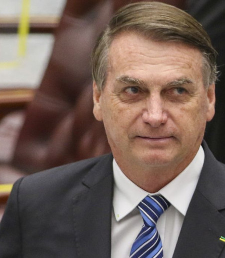 Exército entrega armas de Bolsonaro à PF e informa falta de duas
