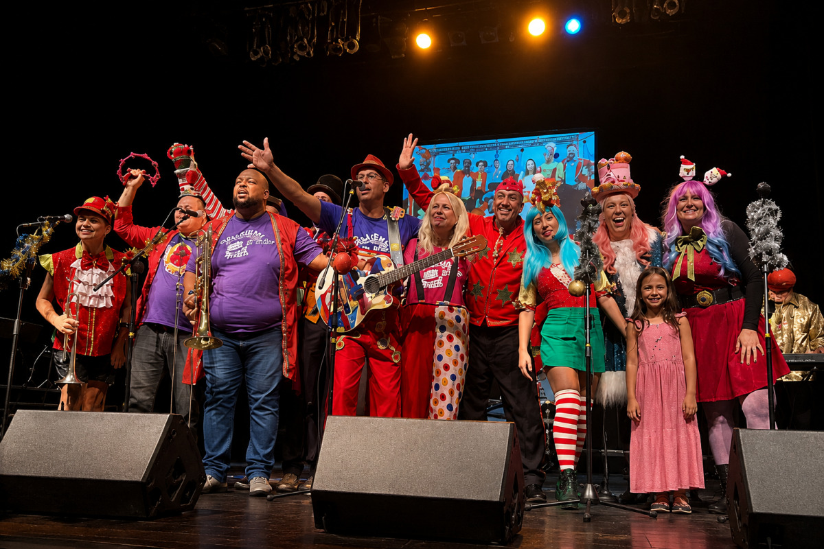 Bandalheira do Bem leva música, brincadeiras e interação ao público infantil durante a programação de férias