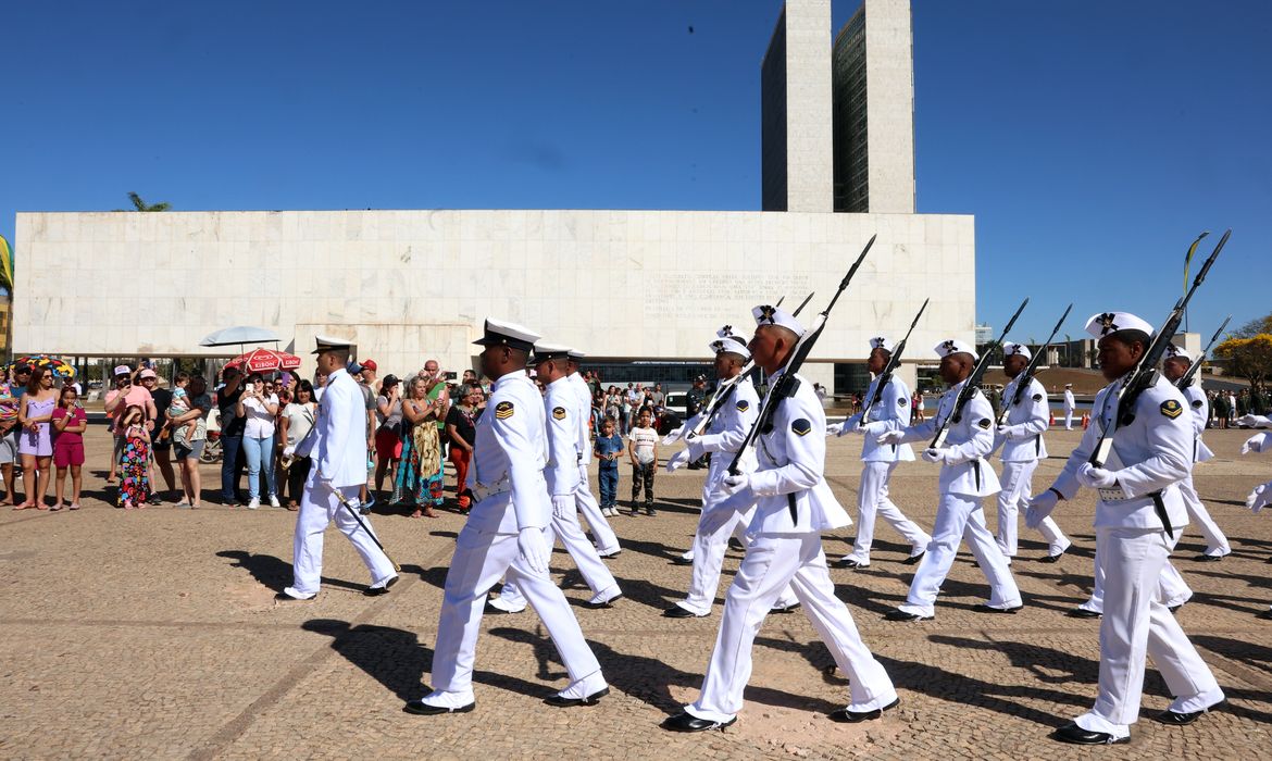 Inscrição em concurso para cabo da Marinha termina neste domingo