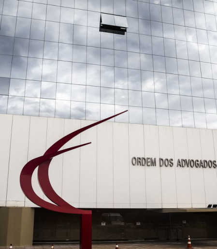 OAB pede que STF autorize comunicação entre Flávio e Jair Bolsonaro