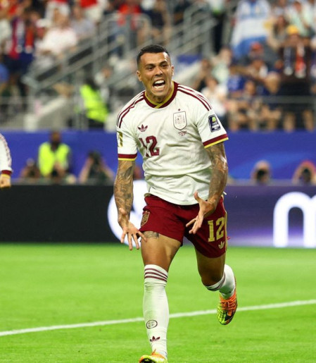 Com invencibilidade recorde, Espanha vai à final da Copa após 16 anos