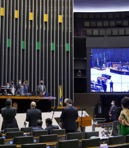 Dino intima partidos a explicar controle de emendas parlamentares