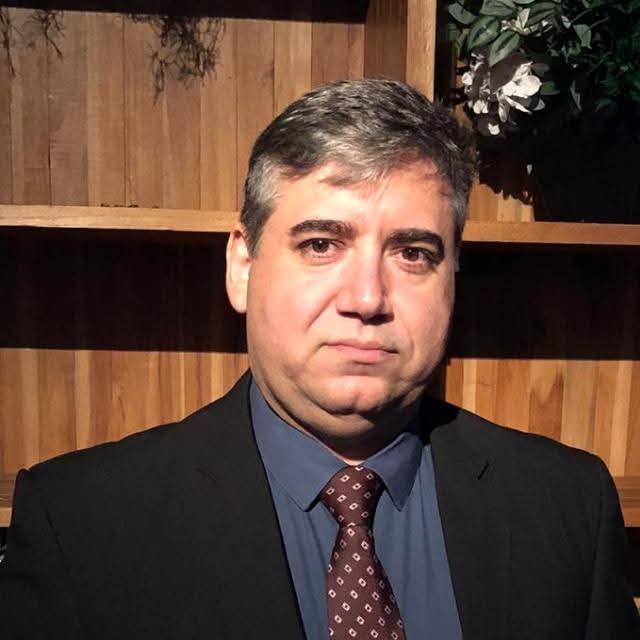 João Ribas, gestor de saúde, processou o prefeito Ricardo Silva