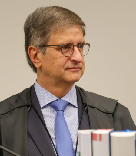 PGR defende manutenção da prisão domiciliar concedida a Bolsonaro 