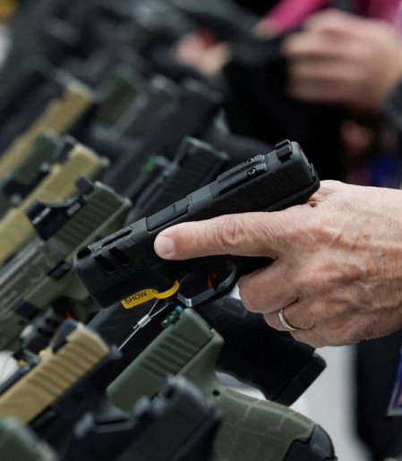 Ações pró-armas de Trump devem favorecer facções criminosas no Brasil