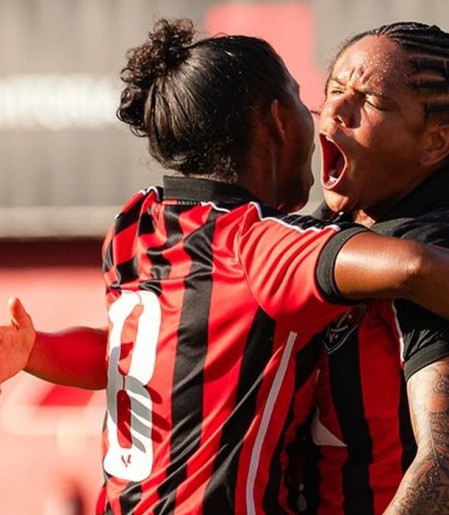 Vitória manda Botafogo para lanterna na volta do Brasileiro Feminino