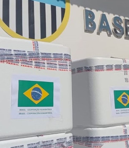 Brasil envia 690 mil doses de vacinas em ajuda à Venezuela 