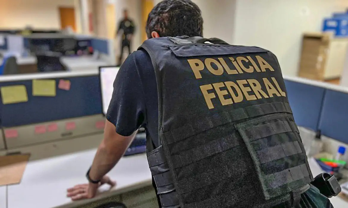 PF cumpre mandados contra suspeitos de desviar R$ 45 milhões de contas