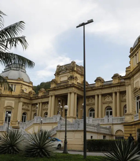 Governo do Rio exonera comissionados em autarquia investigada