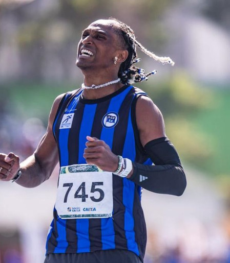 Alison vence 400m com barreiras com melhor marca mundial em 2026