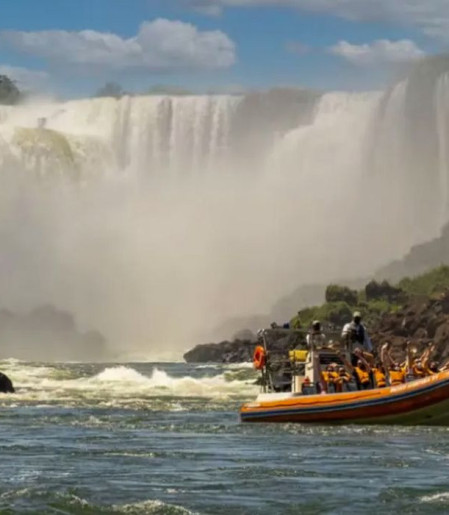 Holandês morre durante passeio de barco nas Cataratas do Iguaçu