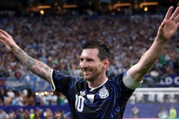 Messi em ação pela Argentina na Copa do Mundo: origem em RP