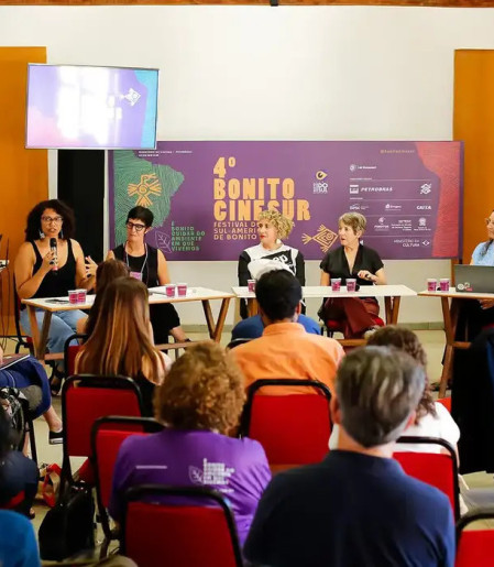 Participação feminina na direção de filmes permanece abaixo de 20%