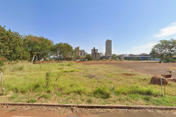 Lote Institucional Prefeitura Municipal de Ribeirão Preto na Av Braz Olaia Costa