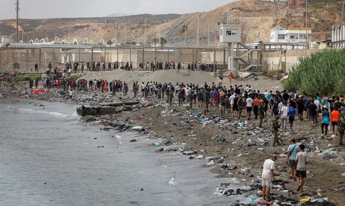 ONG culpa Marrocos por desespero de imigrantes rumo à Europa