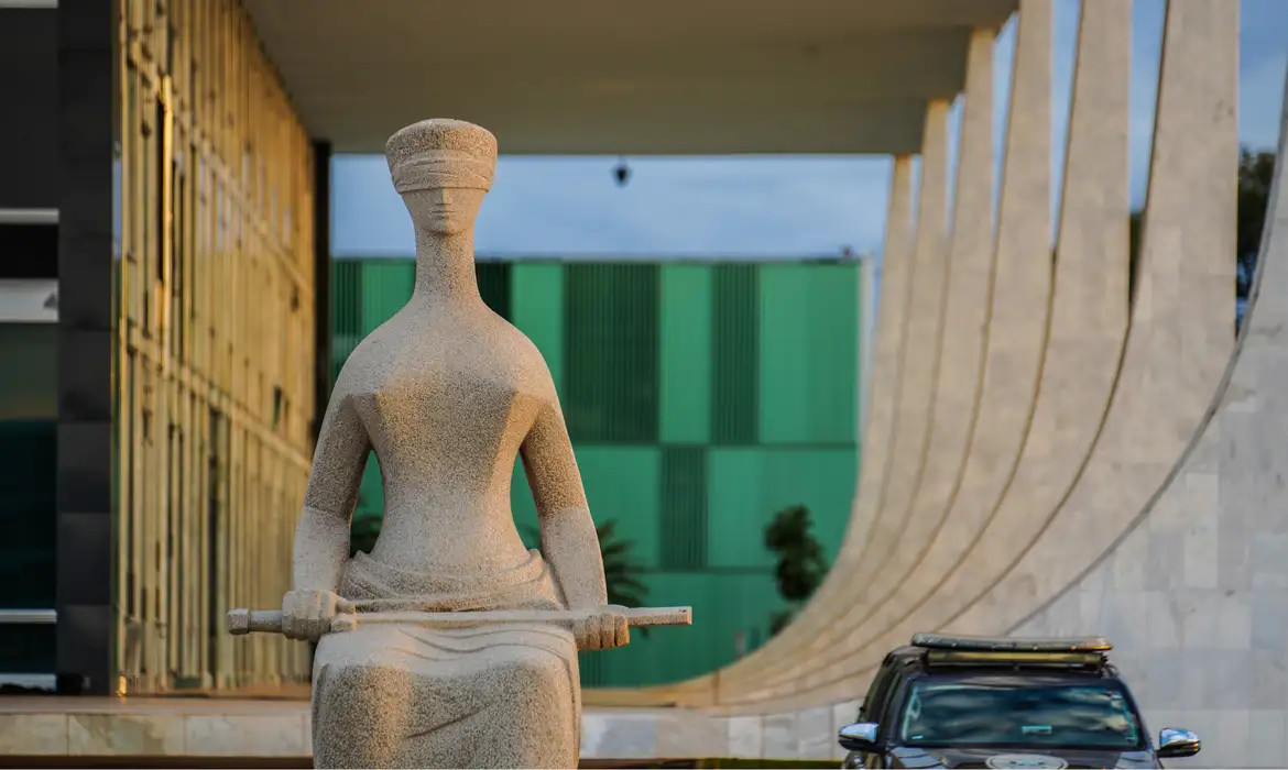 STF inicia julgamento sobre validade da Lei das Contravenções Penais 