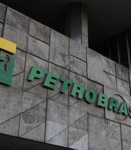 Petrobras tem lucro líquido de R$ 52,4 bi no segundo trimestre