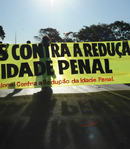Pediatras se manifestam contrários à redução da maioridade penal