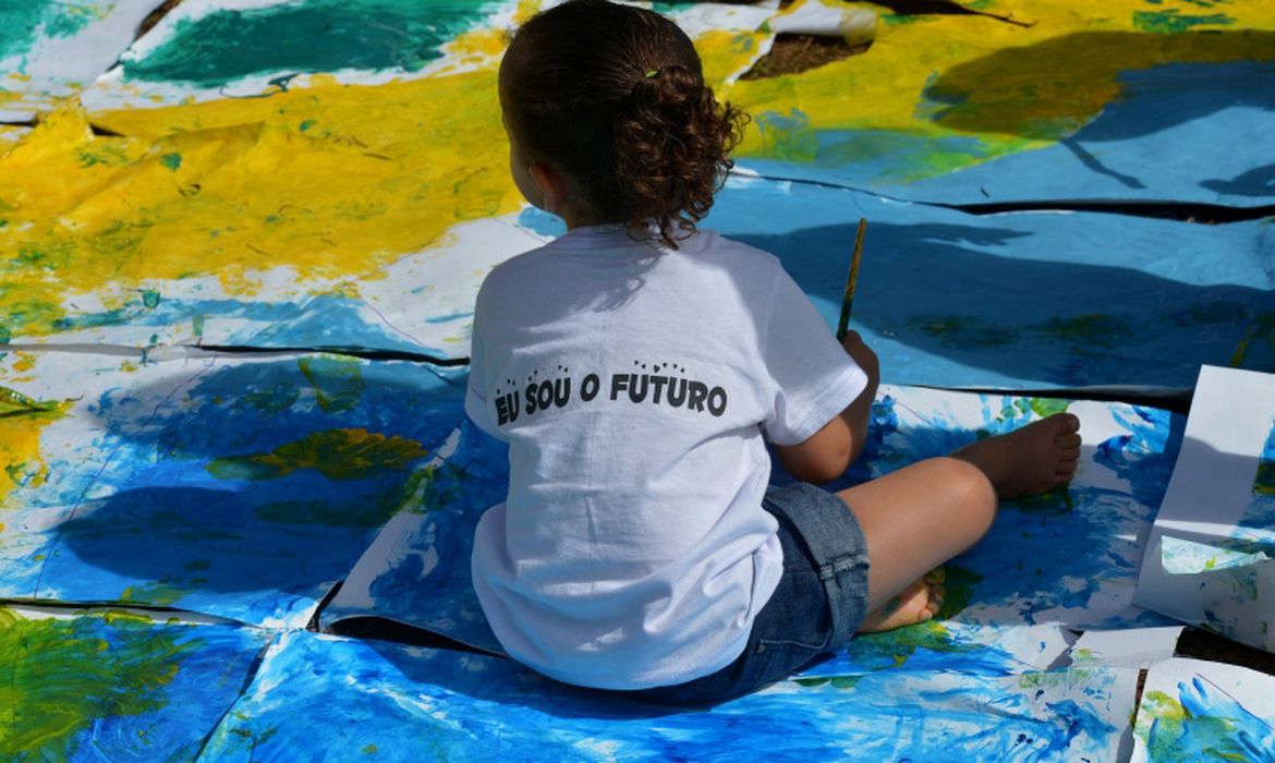 Entidades cobram propostas de candidatos contra violência infantil