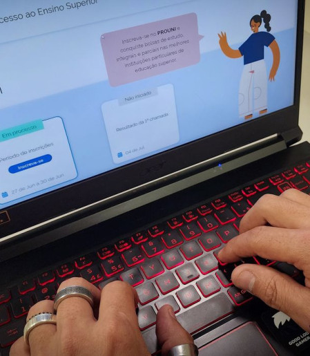 Estudante deve comprovar até hoje informações de inscrição no Prouni 