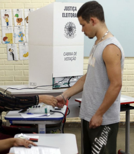 Com envelhecimento da população, eleitorado jovem recua 22% em 16 anos