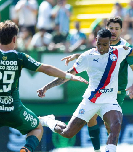 Brasileirão: Chapecoense busca empate com Bahia em jogo de seis gols