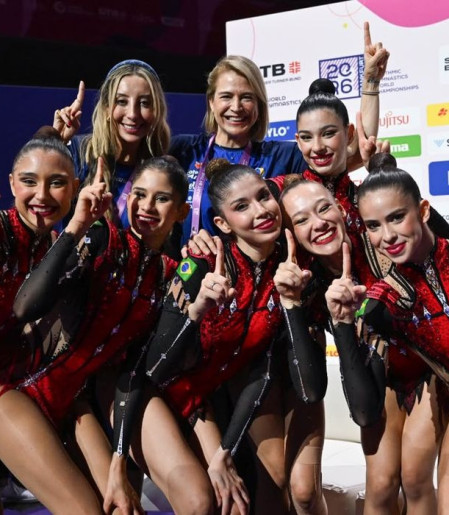 Brasil faz história e leva dois ouros no Mundial de ginástica rítmica