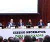 Presidente do TSE defende urna eletrônica em reunião com embaixadores