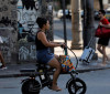 Fenômeno das bikes elétricas é tema do Caminhos da Reportagem