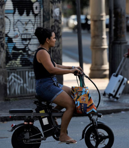 Fenômeno das bikes elétricas é tema do Caminhos da Reportagem
