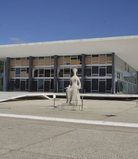 Deputado vira réu no STF por injúria contra Lula