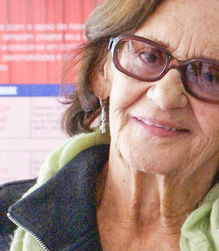 Nas redes sociais, amigos homenageiam trajetória de Laura Cardoso