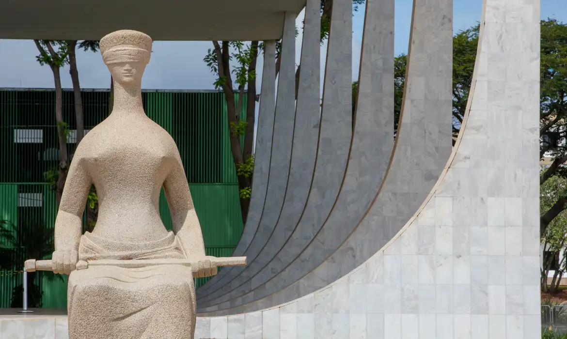 STF marca para setembro retomada do julgamento da Lei da Ficha Limpa