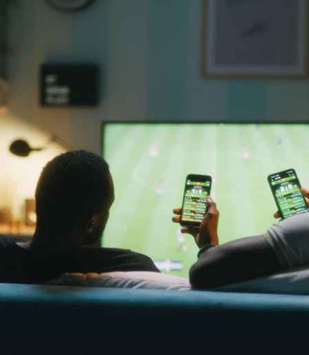 Apostadores de bet em periferias buscam ajuda após vida virar pesadelo