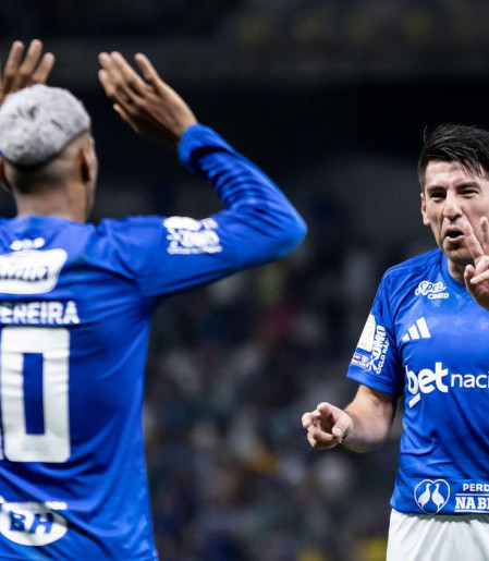 Cruzeiro vence Flamengo e Palmeiras agradece no Brasileirão