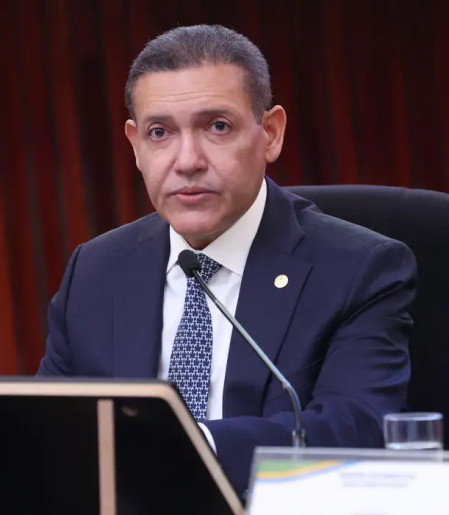 Presidente do TSE conclama eleitores a comparecerem às urnas