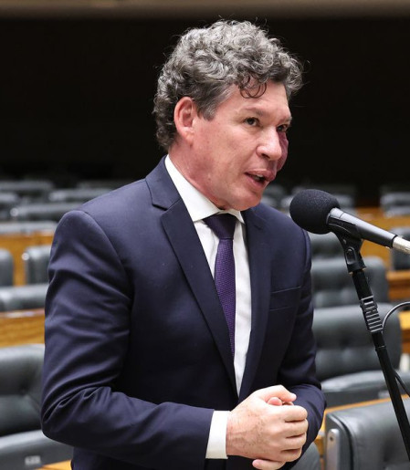 Hugo Motta indica presidente da comissão da MP da Taxa das Blusinhas