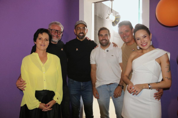 Zélia Bogar, Renato Orensztejn, Márcio Osako, Danillo Figueiredo, Amaury Martins, Evelyn Marques - Divulgação