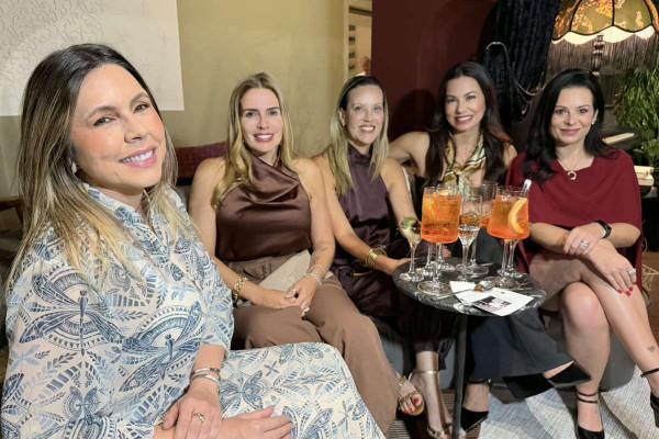  Juliana Rangel, Lica Gimenes, Viviane Barbi, Carol Lemes e Fernanda Simolin - Divulgação