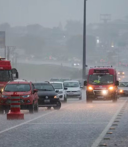 Sul e Sudeste terão dia de chuva, trovoadas e tempestades