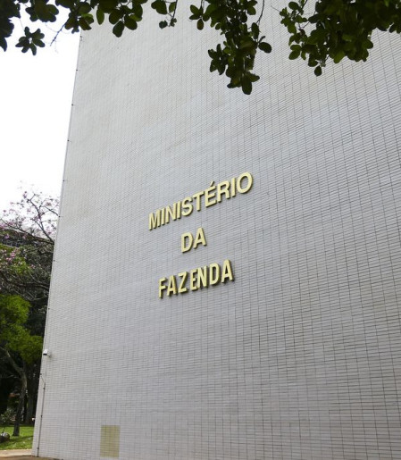 Governo Central tem superávit de R$ 10,8 bilhões em julho