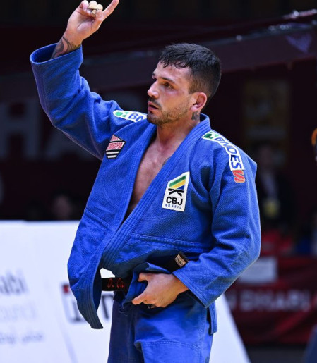 Daniel Cargnin é ouro no Grand Slam de Lausanne de judô