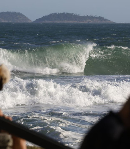 Rio terá dia de chuva, com temperatura em declínio e mar de ressaca