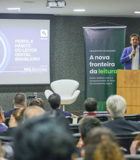 Pesquisa mostra que celular impulsiona a leitura digital no Brasil