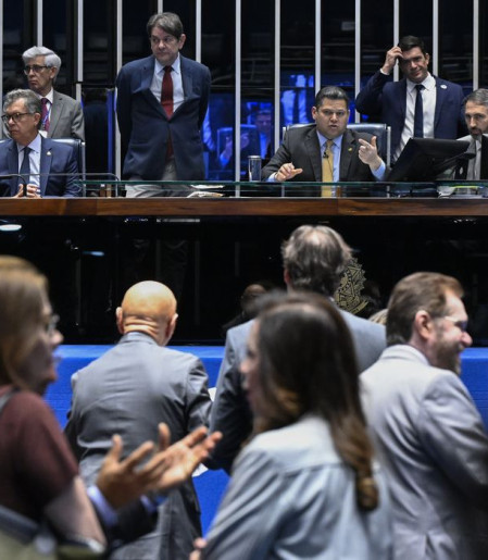 Alcolumbre diz que Senado vota fim da escala 6x1 após as eleições
