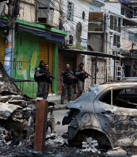 Estado e governo federal se unem para retomar territórios no Rio
