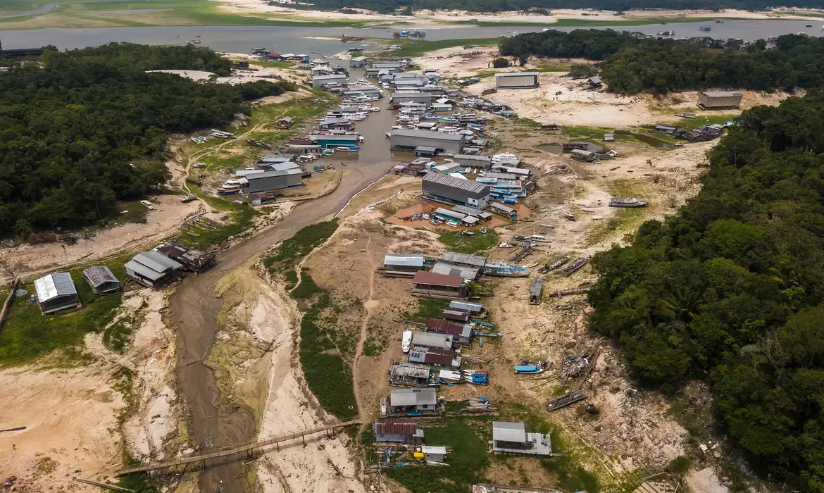 Seca na Amazônia atingiu 38% das áreas habitadas no último El Niño