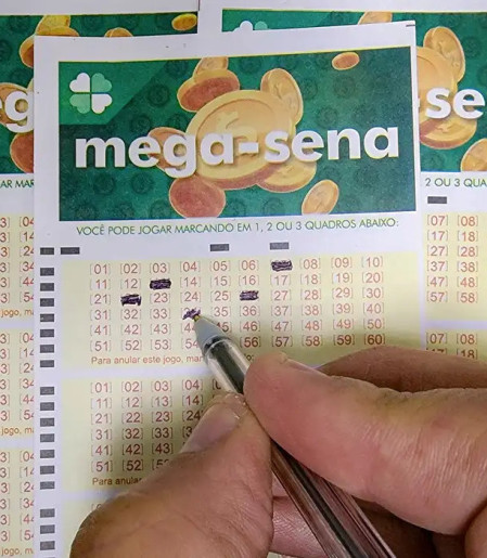 Mega-Sena sorteia prêmio acumulado de R$ 48 milhões neste domingo