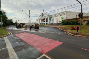 Carros já podem trafegar por toda a extensão da avenida