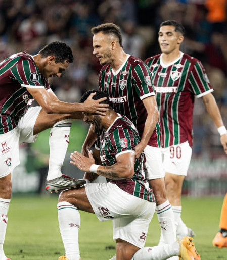 Fluminense bate Platense e abre vantagem nas quartas da Libertadores
